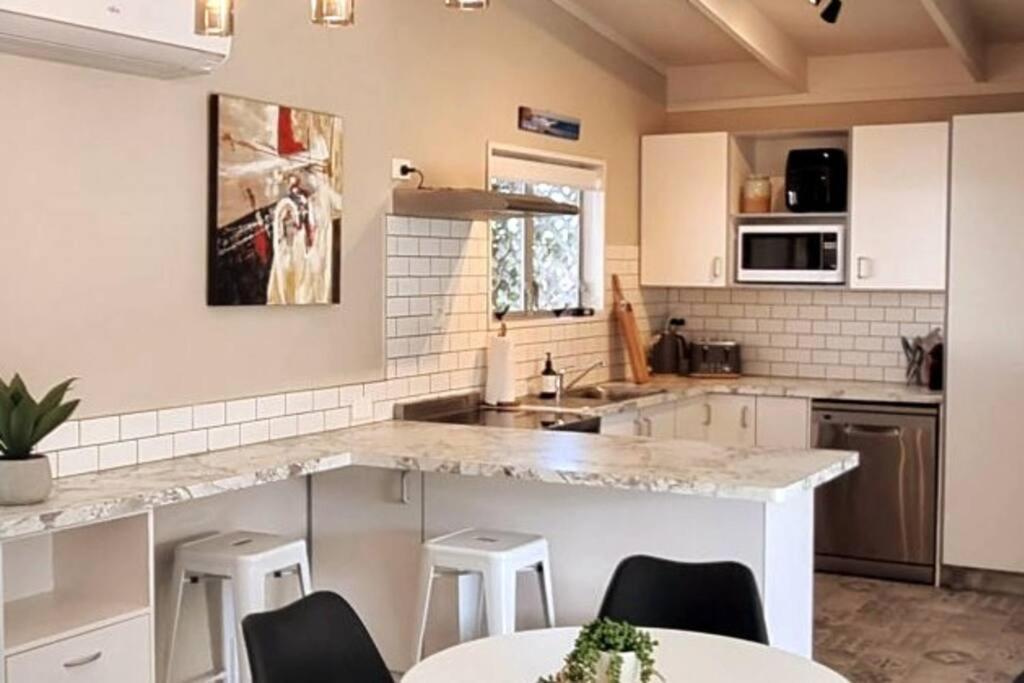 Ultimate Family Holiday - Pet Friendly! Papamoa Exterior photo